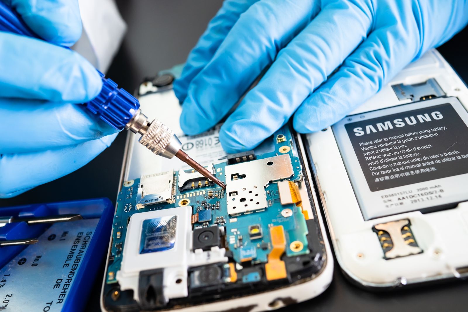 Samsung Reparatur — Professioneller Display-Austausch bei Simpelfix